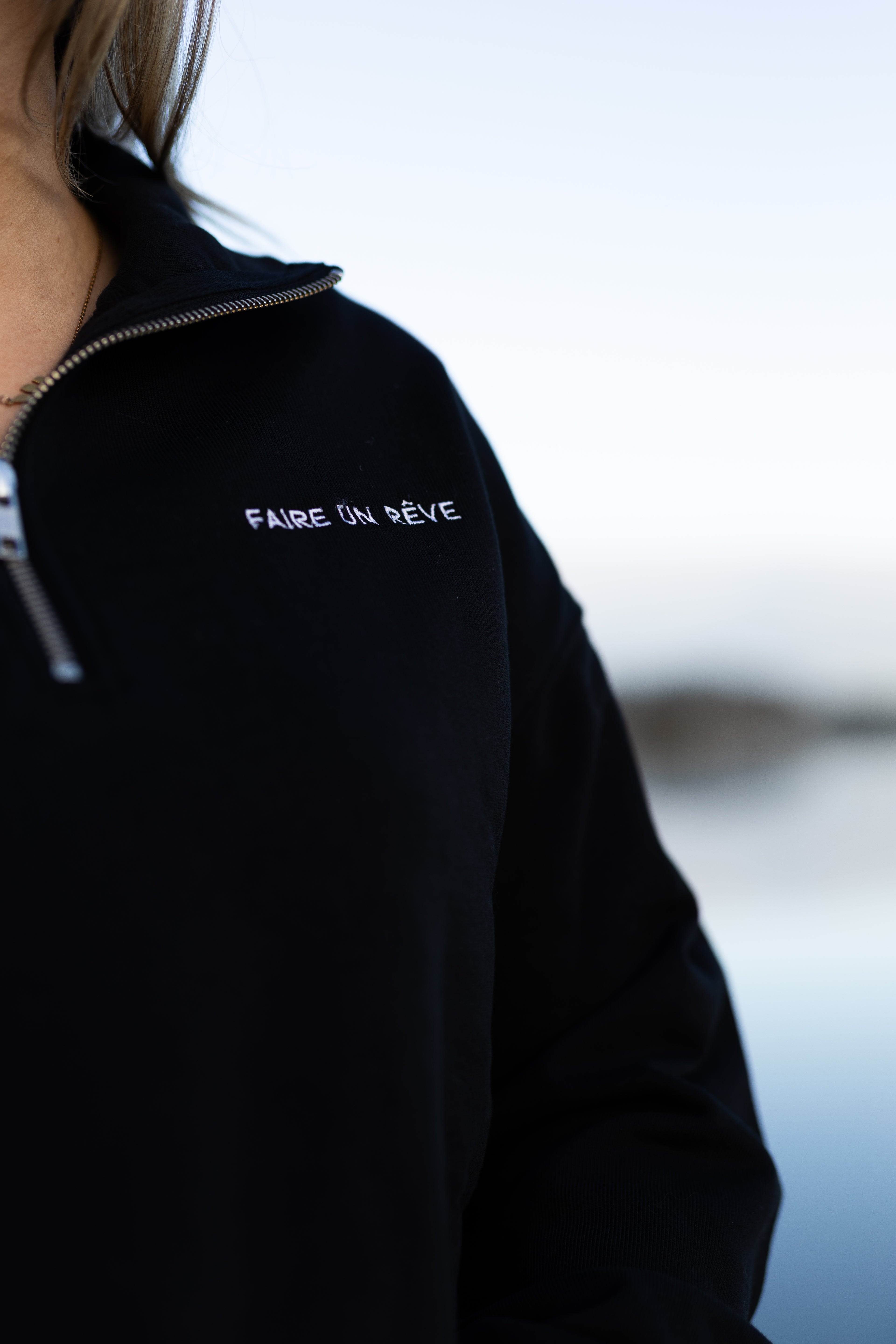 FAIRE UN REVE Basic zip sweater black